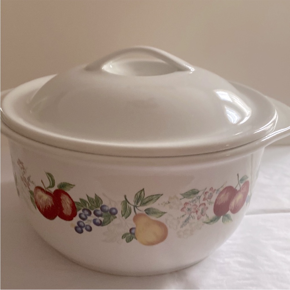 Corelle Coordinates Chutney stoneware casserole dish with lid